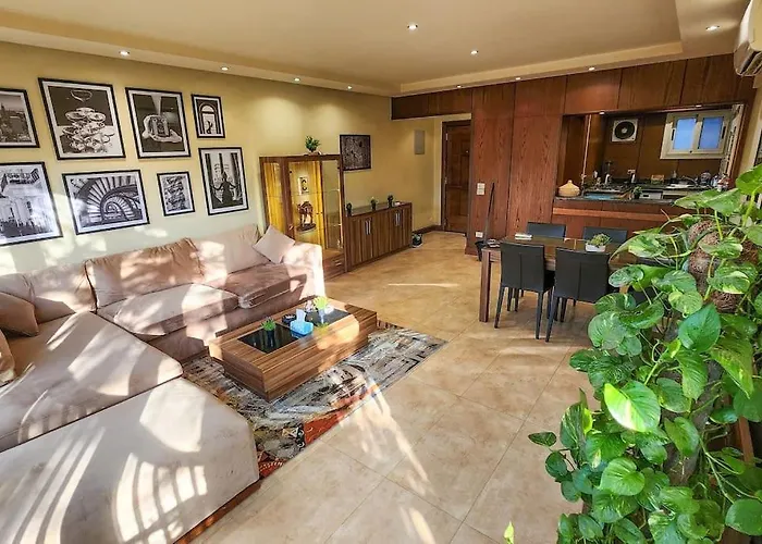 Beautiful Apartment In Maadi
